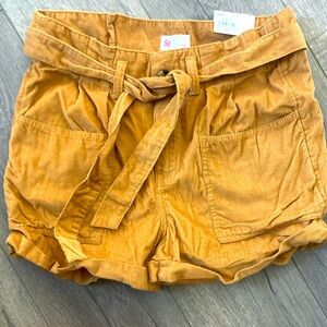 SO Women's High Waist warm ginger color Corduroy Shorts NWT